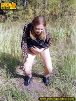 Outdoor pissing of pregnant teen blonde