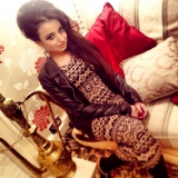 Hot paki slut who loves to give blowjob to white cocks