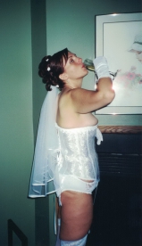 My honeymoon pics,,would love to see your cum on my pictures