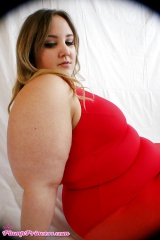 BBW Tease Feeding