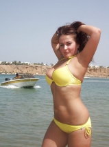 Thick sexy brunette