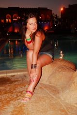 Thick sexy brunette