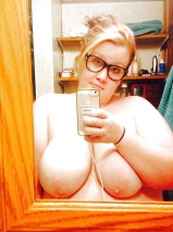 Selfie Amateur BBWs - vol 44!