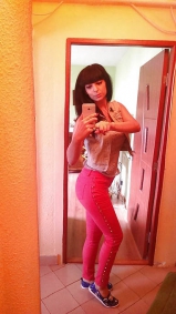 Claudia Winkleman lookalike takes naked selfies