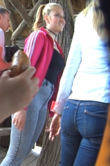 jeans