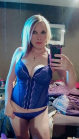 Big tits on this blonde milf - curvy mature snapchatter