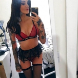 Tattooed amateur brit beauty - selfie queen naked pics