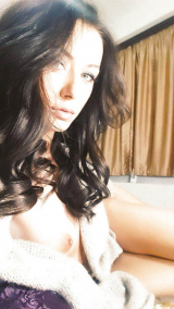 Skinny wannabee british teen model - nude uncovered phone pi