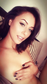 Skinny wannabee british teen model - nude uncovered phone pi