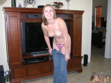 Amateur Babe Modeling Nude And Spreading Her Legs