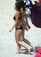Amigas Con Lindos Cuerpos