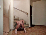 nat092 se fait enculer dans une cage d'escalier