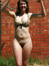 How can you not admire such women with such a hairy pussy...
