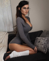 WEB CHICKS-7