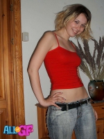 Girlfriend pussy under red