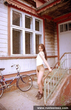 Bike riding without panties - N