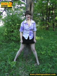 Forest outdoor pissing girl - N
