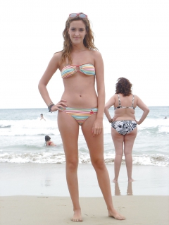 Pretty Sexy Hot Bikini Girls - N