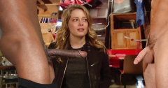 Gillian Jacobs 2 - N