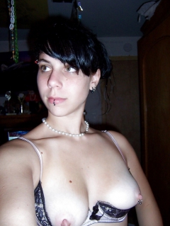 Maja - N