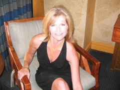 Moms Non Nude - N