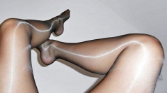 Ceren Turkish Lady in Nylons - N