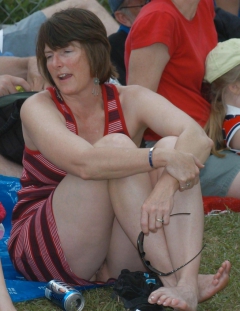 UPSKIRT - N