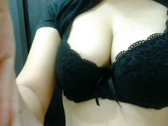 Preview - Horny Pinoy maid in SG - N