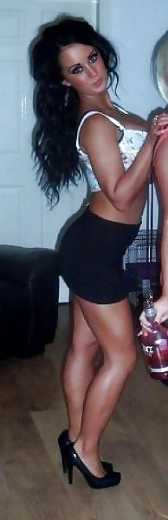 Slut brunette - N