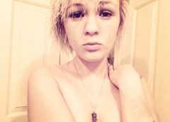 Bubbly blonde teen - cute selfshot photo gallery - N