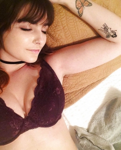 A cross between Ariel Winter and Jordana Brewster - busty te - N