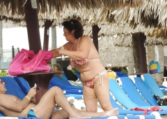 on vacation - N