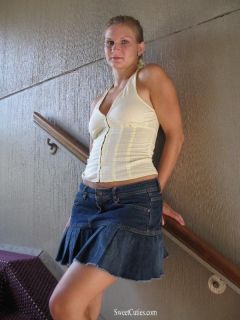 18yr old Abby - N