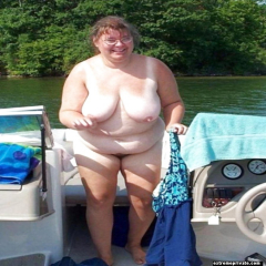 Ordinary moms naked in the open air - N
