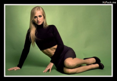 Tiny blonde amateur loves to pose naked - N