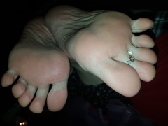 FEET WORSHIP 1 - N