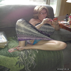 secret intimate photos of relatives - N