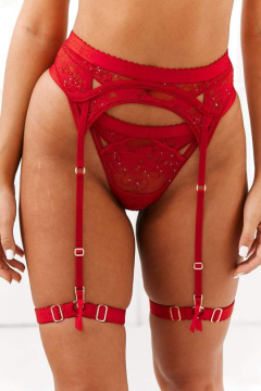 Lingerie models fulfilling their real role #2 - N