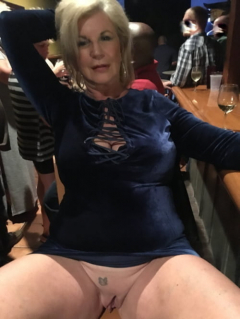 granny shows pussy - N