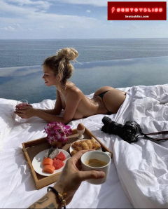 EROTICA - Sexy Girls - N