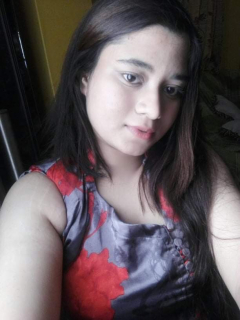 Paki GF Loves to Click some HOT Selies for Her BF - N