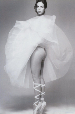 Eroticism of the body - N