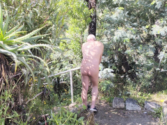 je me promene nu dans la nature - N