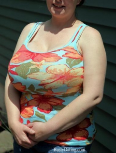 Trinity - 26yr old, 40J bra - N
