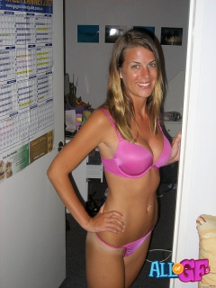 Girlfriend tits are big - N