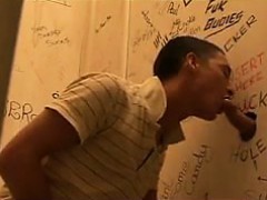 gloryhole-fun-in-the-washroom