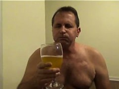 pervert-tom-pearl-drinks-his-piss