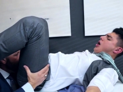 muscle-gay-fetish-with-cumshot