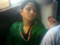 bangladeshi-lover-in-bus