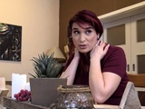 DEBT4k. Pregnant Jessica Red needs money for